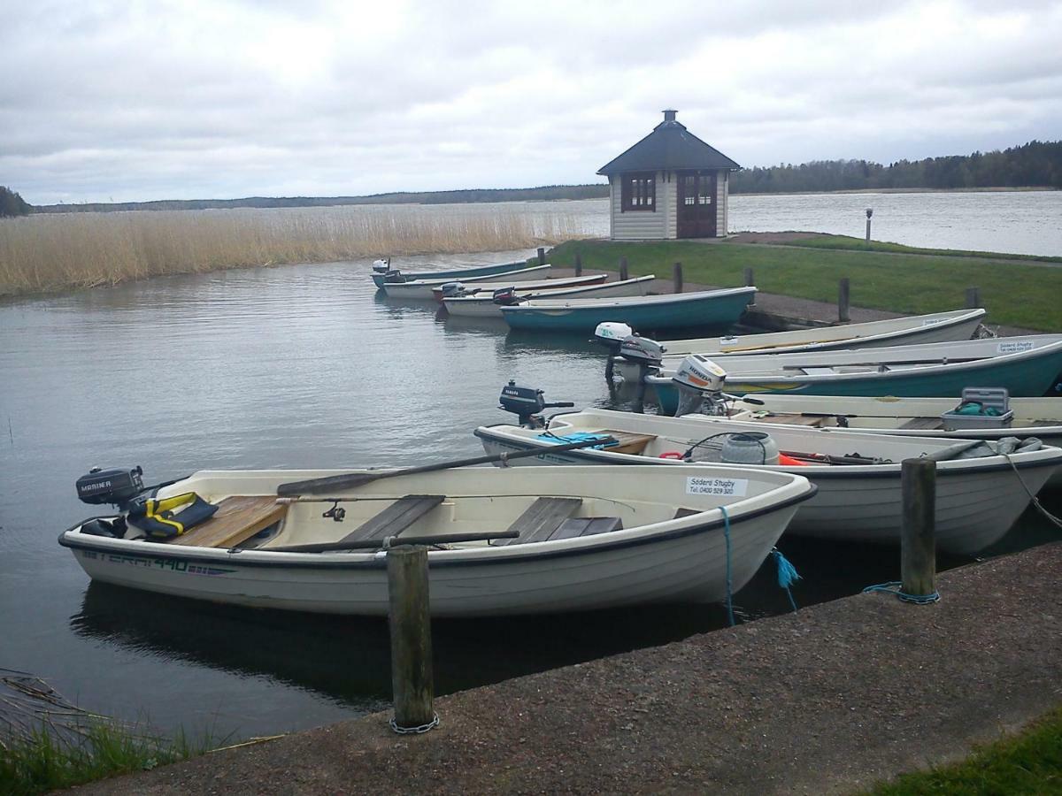 Soederoe Stugby Villa Finstrom Luaran gambar