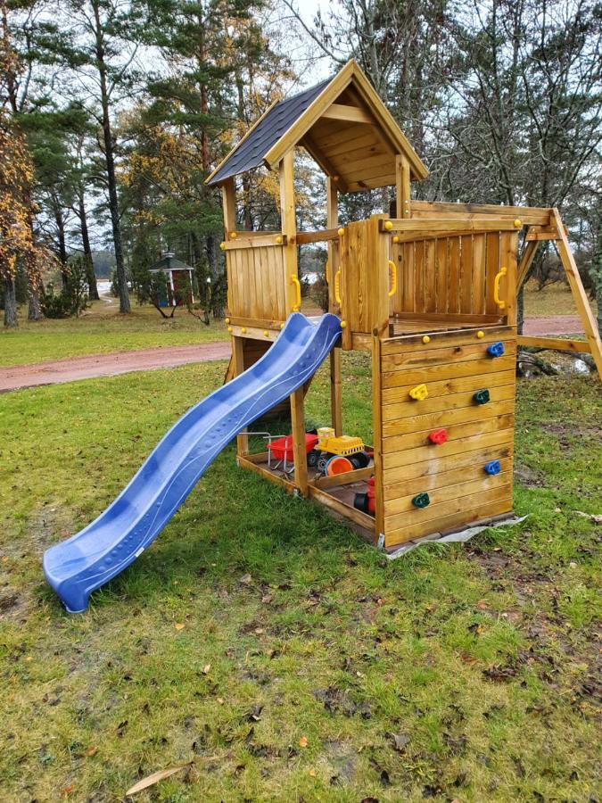 Soederoe Stugby Villa Finstrom Luaran gambar
